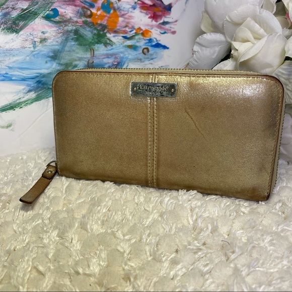 COPY - Kate Spade ♠️ New York leather gold wallet - Picture 3 of 9